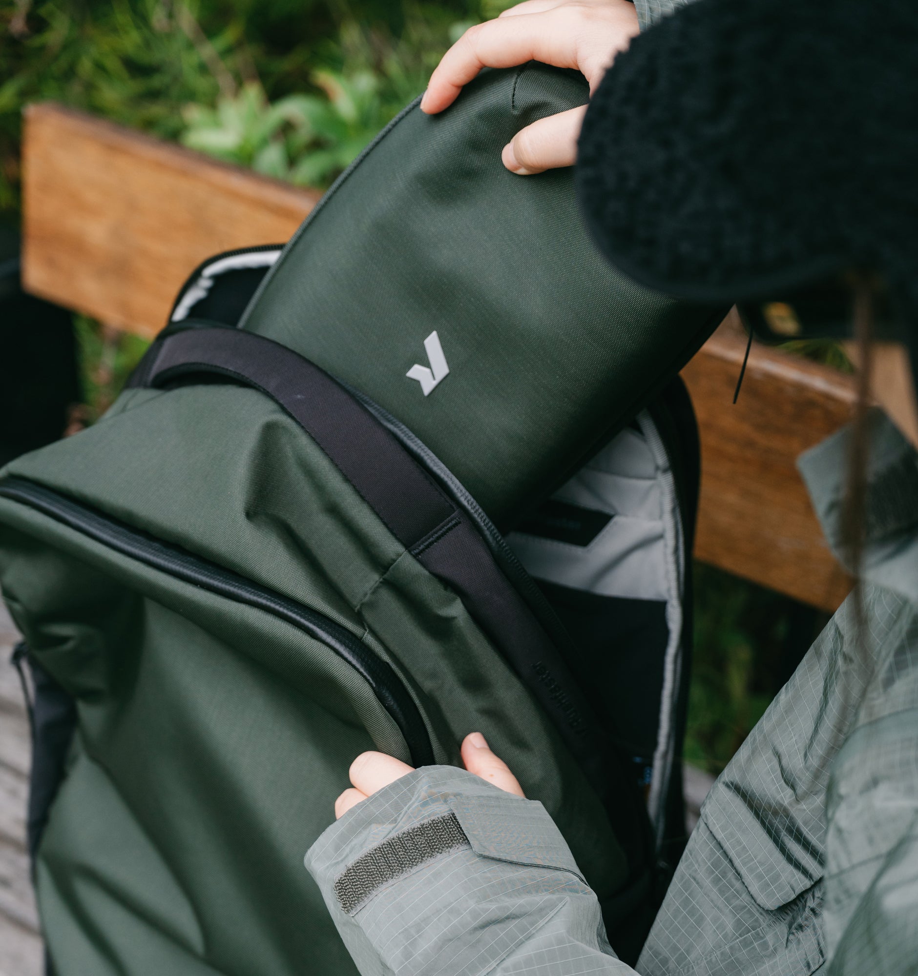 Rushfaster EDC Backpack System (+ Tech Pouch)