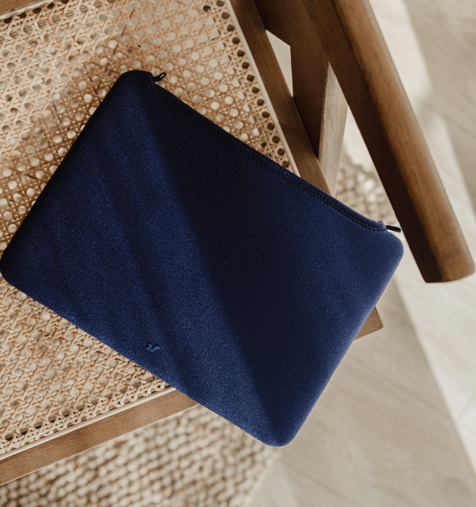 #Colour_Navy
