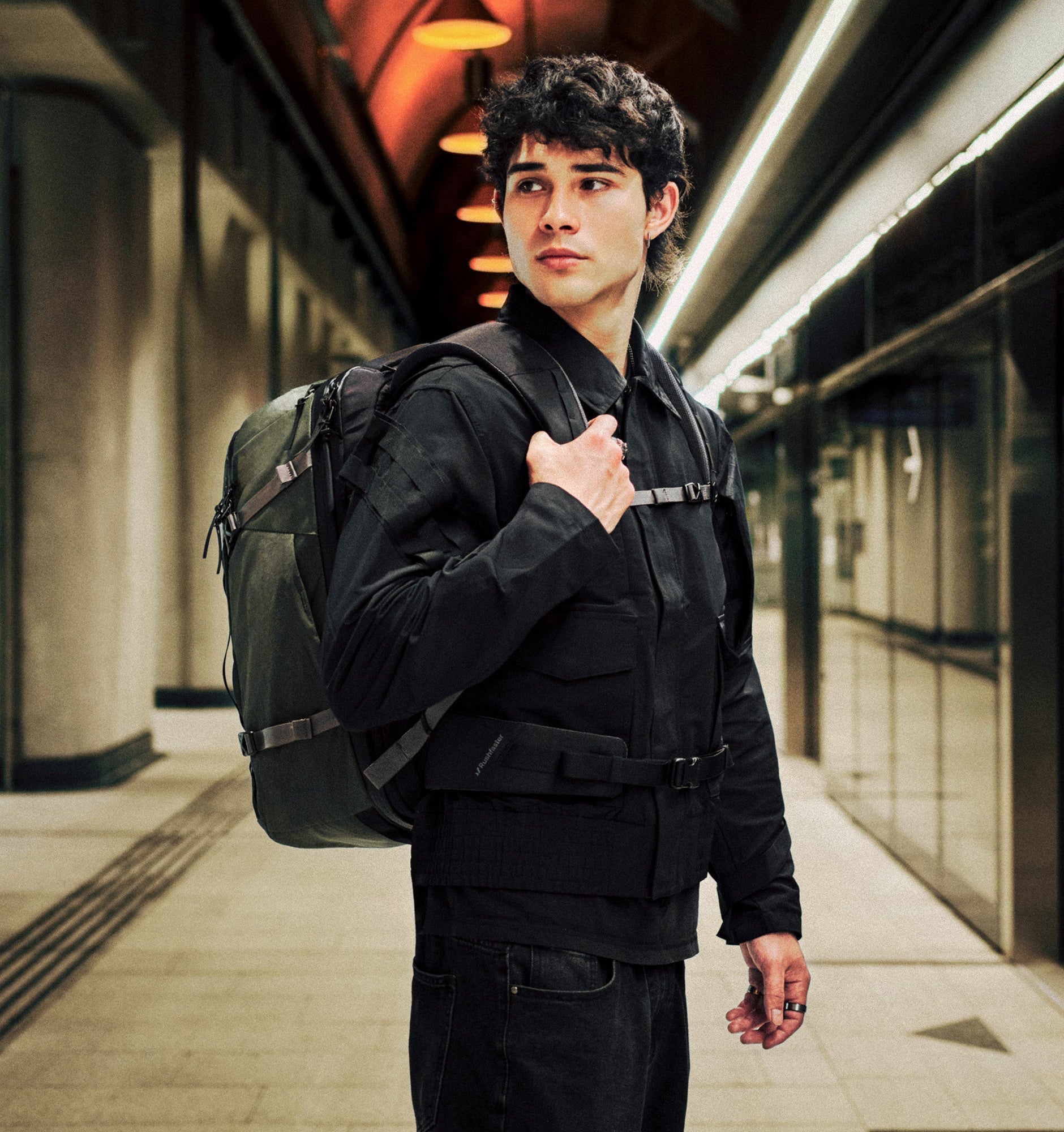 Rushfaster Travel Backpack Hip Belt