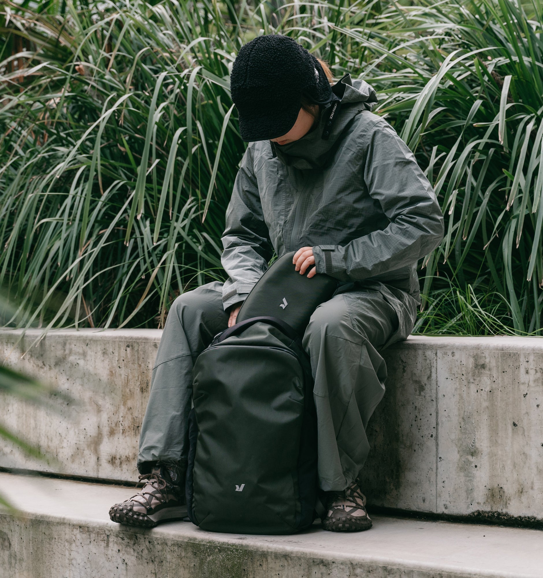 Rushfaster Essential Tech Pouch